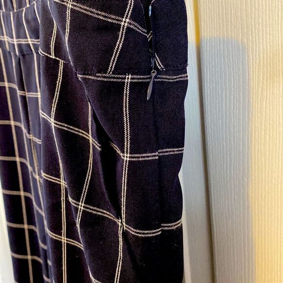 Like new Checkered Navy&White Wide Legs Jumpsuit - Picture 5 of 6